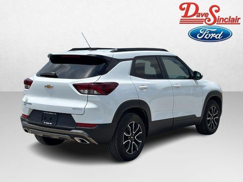 Used 2021 Chevrolet TrailBlazer ACTIV w/ Sun and Liftgate Package AWD/4WD image 7