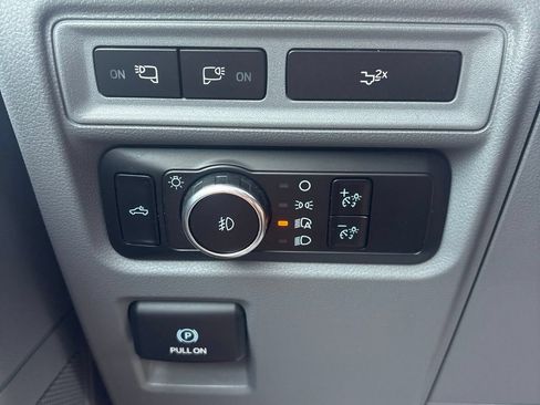 Used 2024 Ford F150 XLT w/ Equipment Group 302A MID RWD image 19