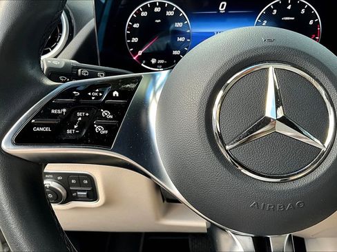 Used 2025 Mercedes-Benz GLA 250 4MATIC image 20