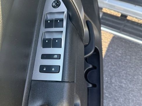 Used 2012 GMC Sierra 2500 SLE w/ SLE Preferred Package image 16