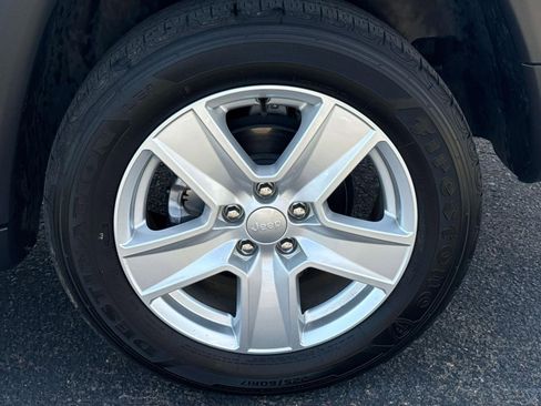 Used 2022 Jeep Compass Latitude w/ Convenience Group image 9