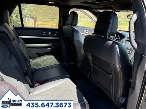 Used 2019 Ford Explorer XLT w/ Equipment Group 202A AWD/4WD image 37