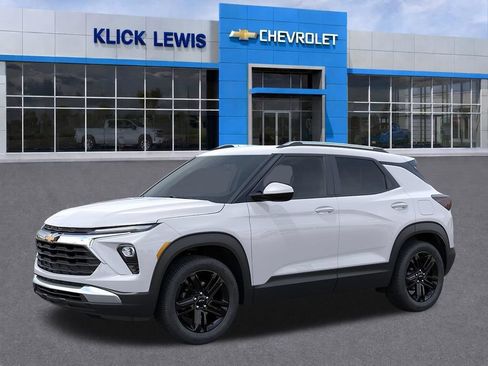 New 2026 Chevrolet TrailBlazer LT w/ Midnight Edition AWD/4WD image 2