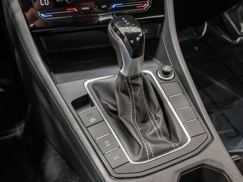 Used 2025 Volkswagen Jetta Sport FWD image 19