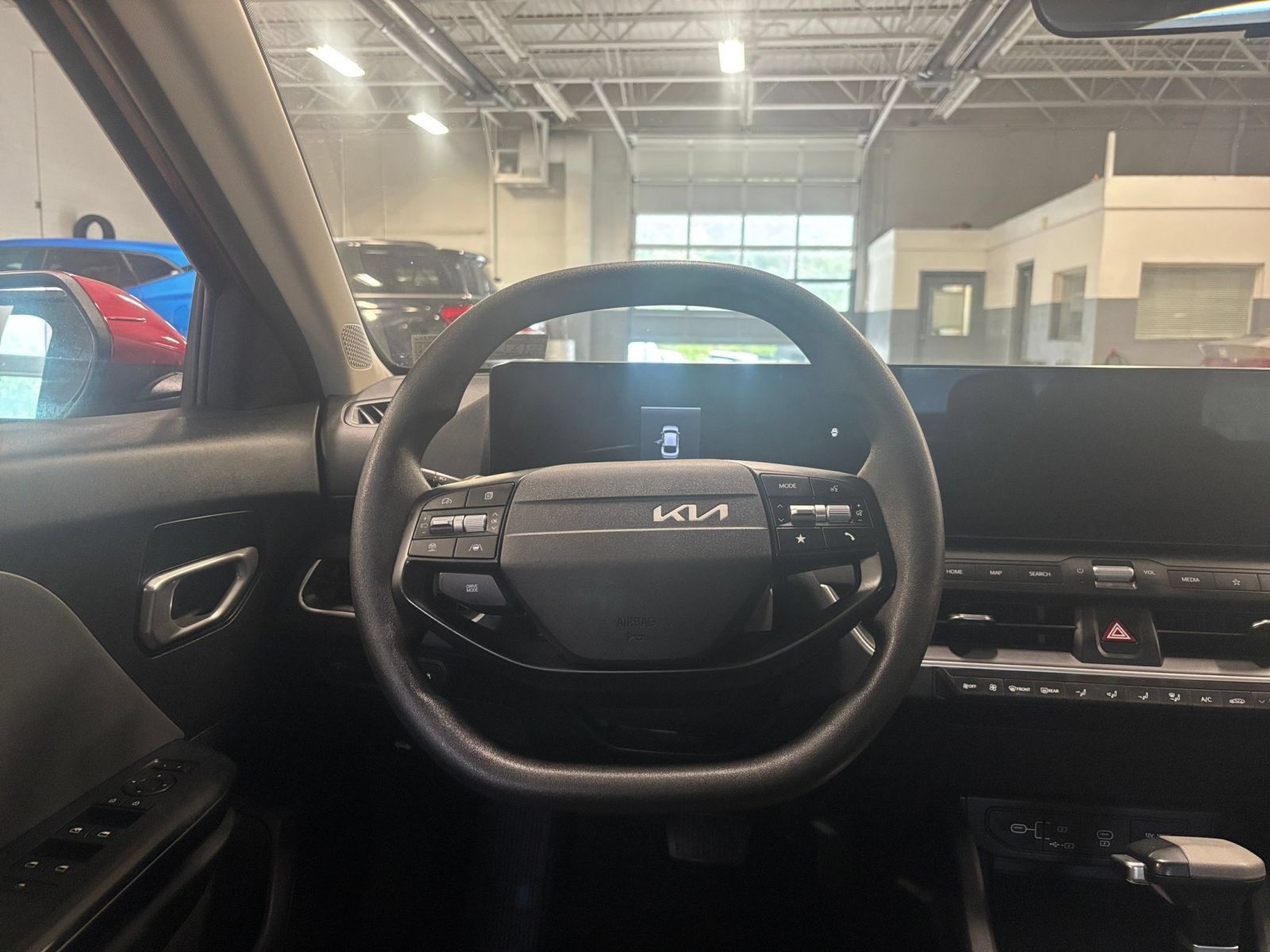 Used 2025 Kia K4 FWD image 33