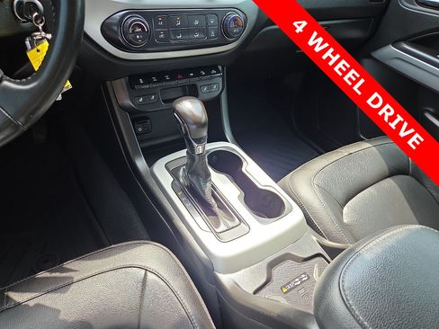 Used 2022 Chevrolet Colorado ZR2 w/ LPO, Power Package AWD/4WD image 25