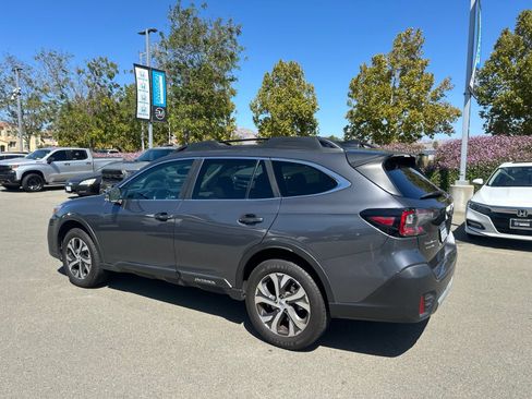 Used 2022 Subaru Outback Limited AWD/4WD image 4