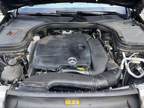 Used 2022 Mercedes-Benz GLC 300 image 9