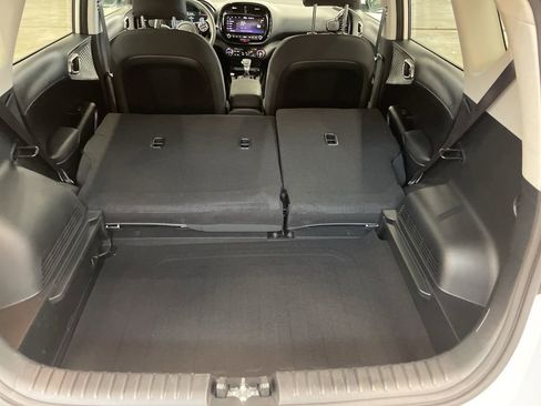 Used 2023 Kia Soul S image 22
