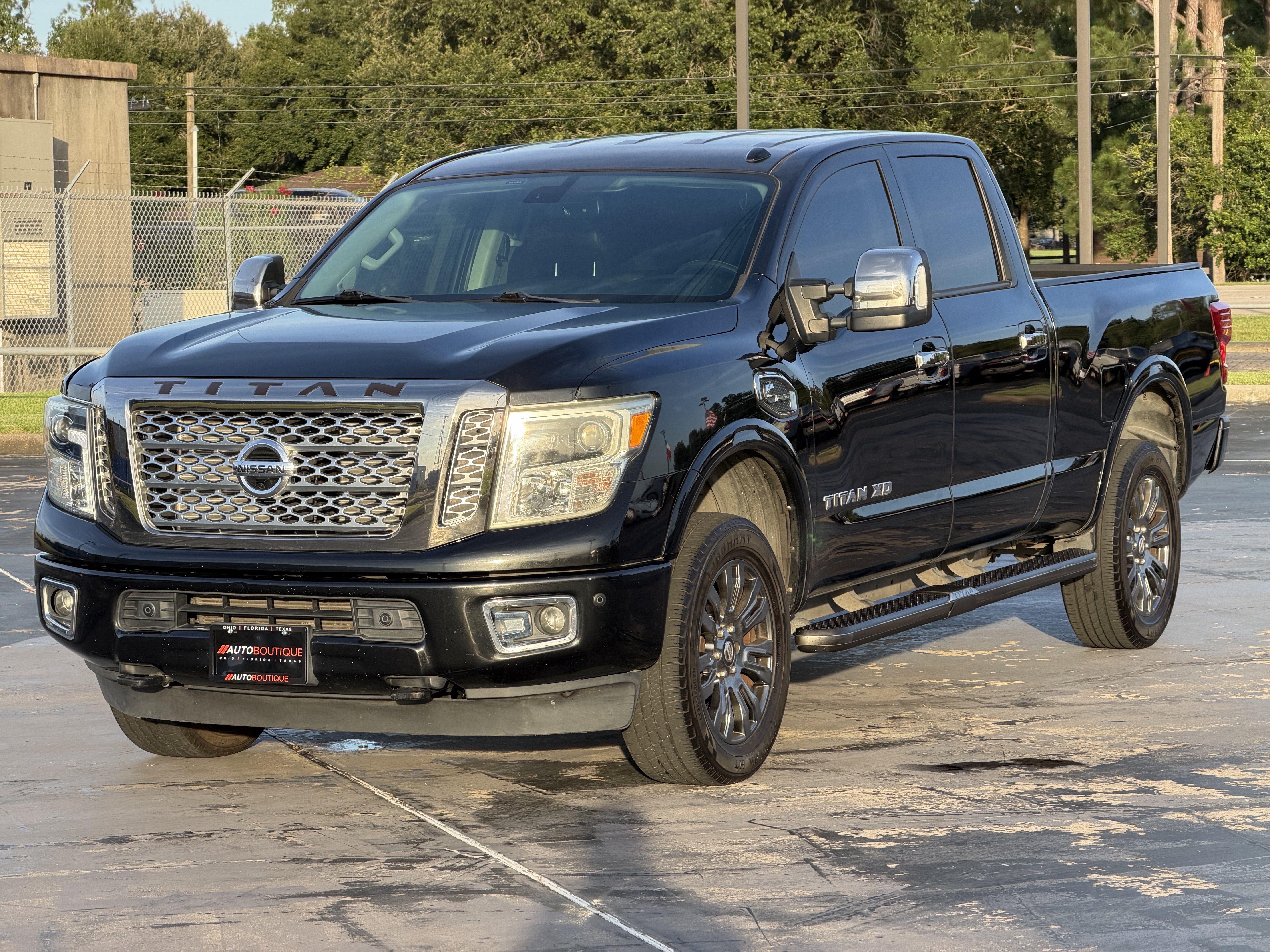 Used 2016 Nissan Titan Platinum Reserve RWD image 5