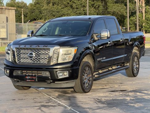 Used 2016 Nissan Titan Platinum Reserve RWD image 5
