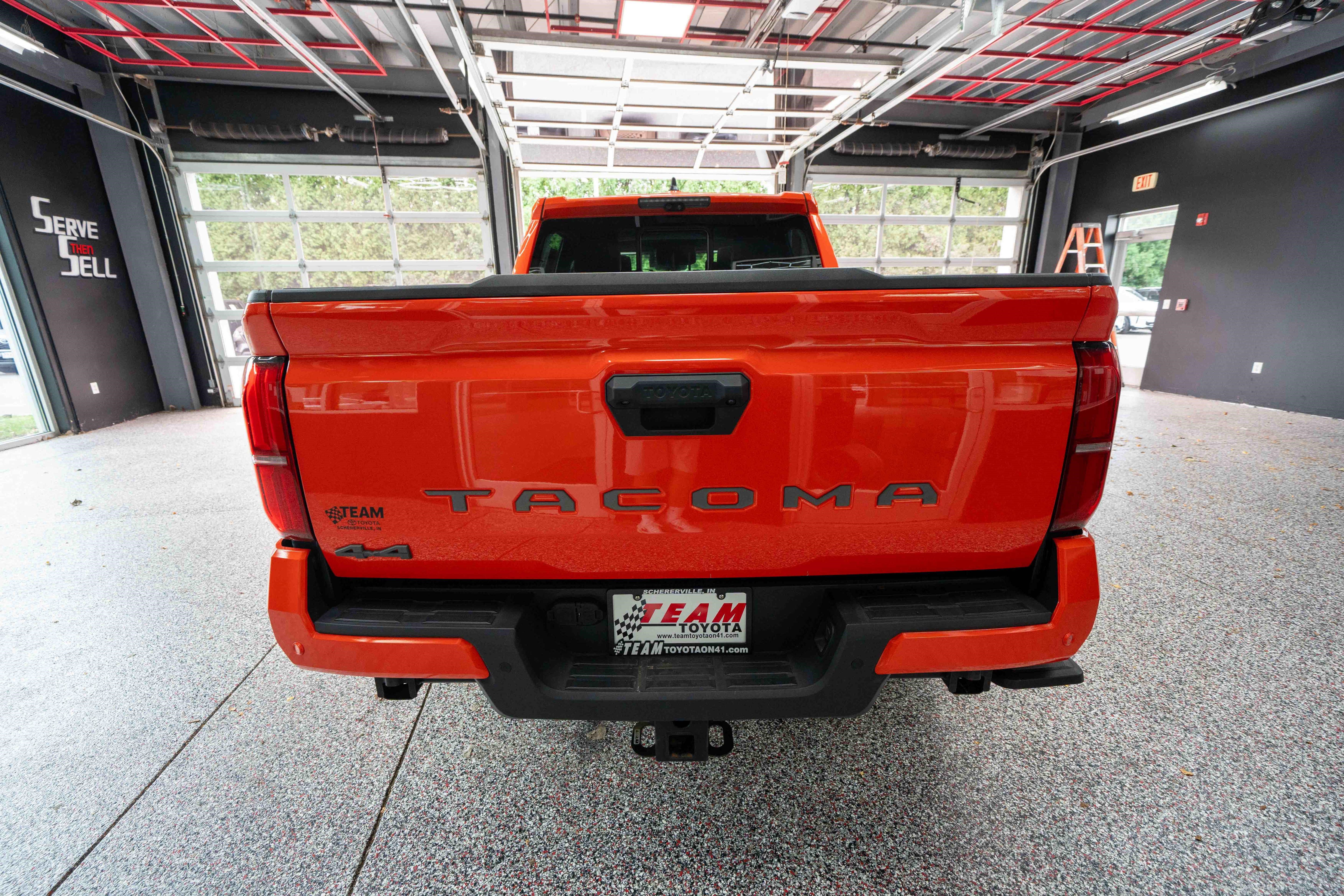Used 2024 Toyota Tacoma TRD Off-Road w/ TRD Off Road Premium Package AWD/4WD image 3