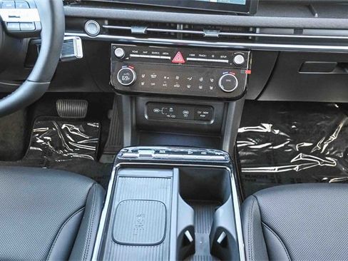 Used 2026 Hyundai Tucson Limited image 19