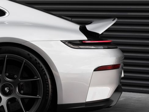 Certified 2026 Porsche 911 GT3 RWD image 29