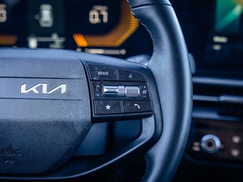 Used 2026 Kia Sportage LX w/ LX Convenience Package image 25