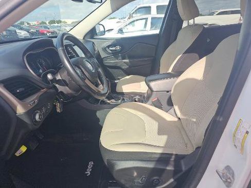 Used 2016 Jeep Cherokee 75th Anniversary FWD image 5