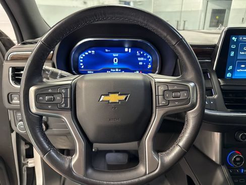 Used 2023 Chevrolet Tahoe Premier AWD/4WD image 7