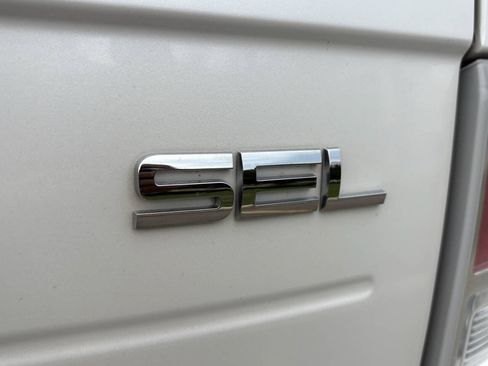Used 2013 Ford Flex SEL w/ Class III Trailer Tow Pkg AWD/4WD image 17