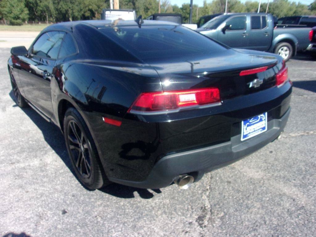 Used 2015 Chevrolet Camaro LS RWD image 4