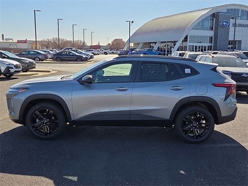 New 2026 Chevrolet Trax ACTIV image 2