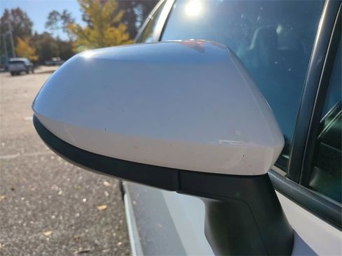 Used 2023 Toyota Corolla LE image 12