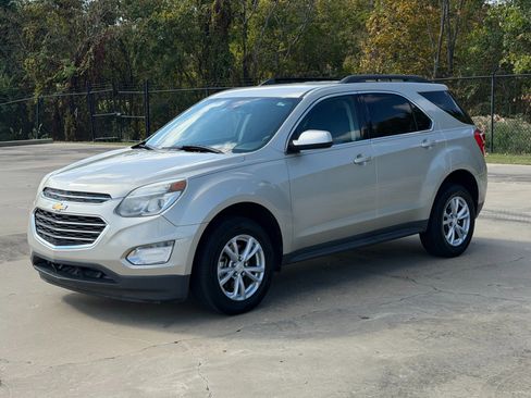 Used 2016 Chevrolet Equinox LT w/ Convenience Package image 6