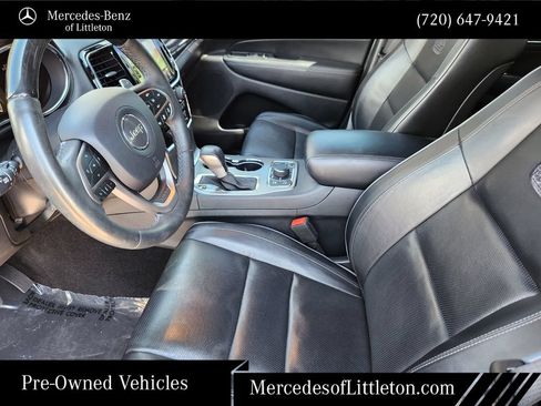 Used 2020 Jeep Grand Cherokee Overland AWD/4WD image 12