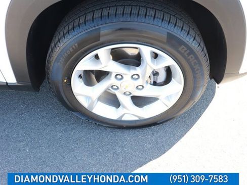 Used 2024 Chevrolet Trax LS w/ LS Convenience Package image 26