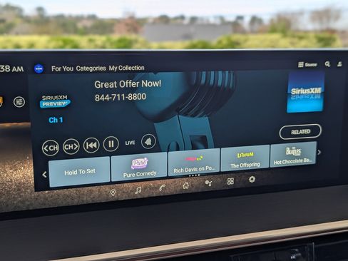 Used 2025 INFINITI QX80 Sensory image 31