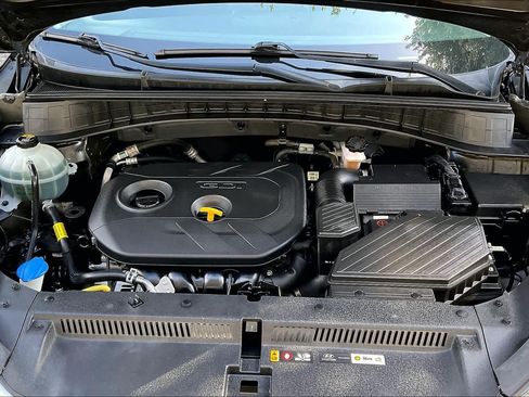 Used 2019 Hyundai Tucson Value FWD image 32