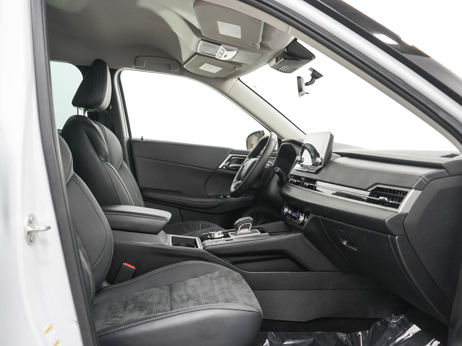 Used 2022 Mitsubishi Outlander SE AWD/4WD image 13