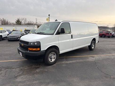 Used 2023 Chevrolet Express 2500 Extended w/ Driver Convenience Package image 8