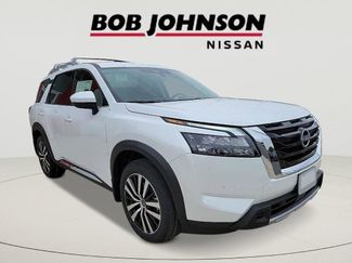 New 2025 Nissan Pathfinder Platinum video 1