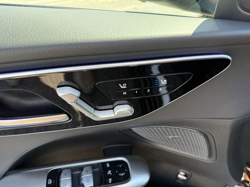 New 2025 Mercedes-Benz C 300 Sedan image 11