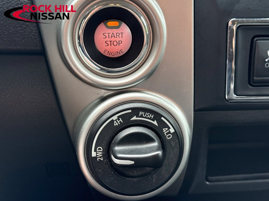 Used 2019 Nissan Titan SV AWD/4WD image 23