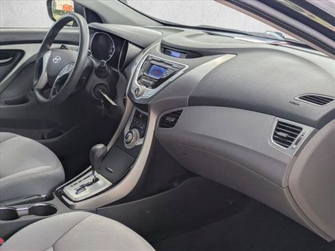 Used 2011 Hyundai Elantra GLS FWD image 19
