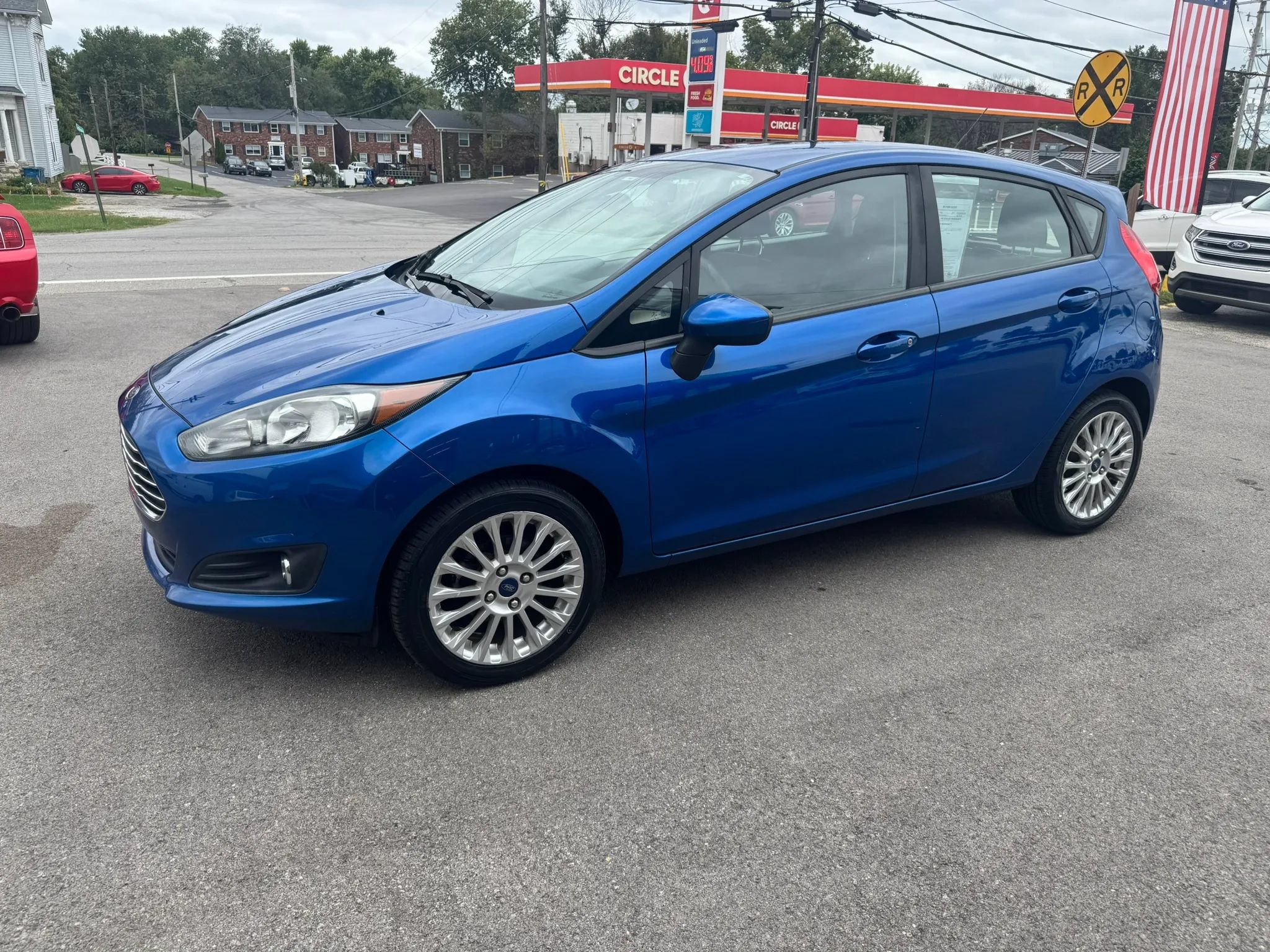 Used 2019 Ford Fiesta SE w/ Equipment Group 201A FWD image 5