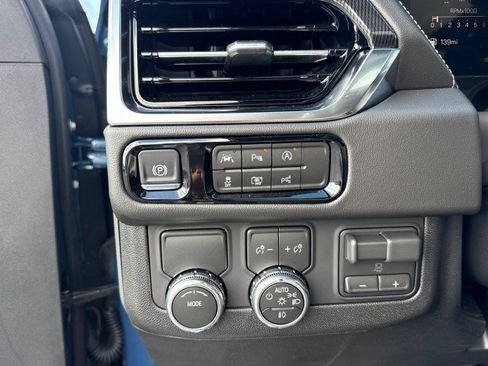 Used 2026 GMC Yukon Elevation w/ Elevation Premium Package RWD image 25