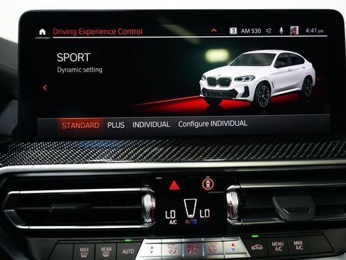Used 2024 BMW X4 M40i AWD/4WD image 17