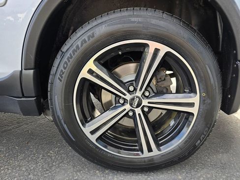 Used 2016 Subaru Outback 3.6R Limited AWD/4WD image 6