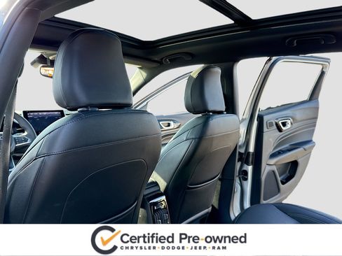 Certified 2024 Jeep Compass Limited w/ High Altitude Package image 7