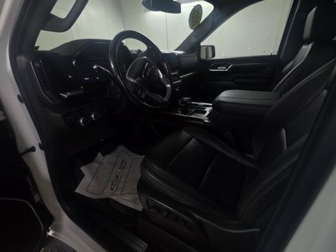 Used 2023 GMC Sierra 1500 SLT w/ SLT Premium Package AWD/4WD image 7