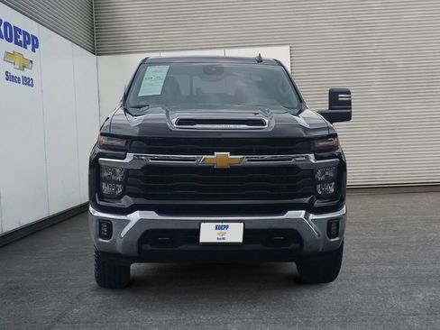 Used 2024 Chevrolet Silverado 2500 LT w/ Convenience Package AWD/4WD image 8