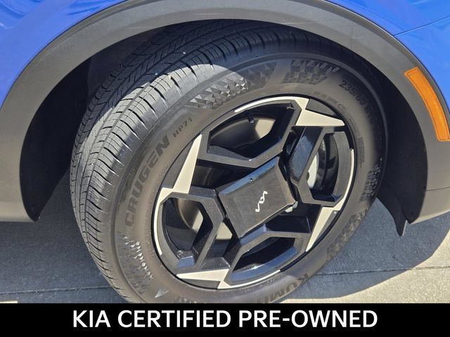 Certified 2026 Kia Sportage EX w/ EX Panorama Roof Package FWD image 6