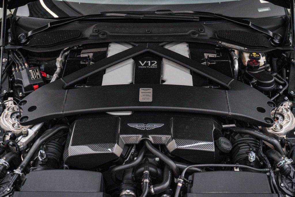 Used 2026 Aston Martin Vanquish Convertible RWD image 38