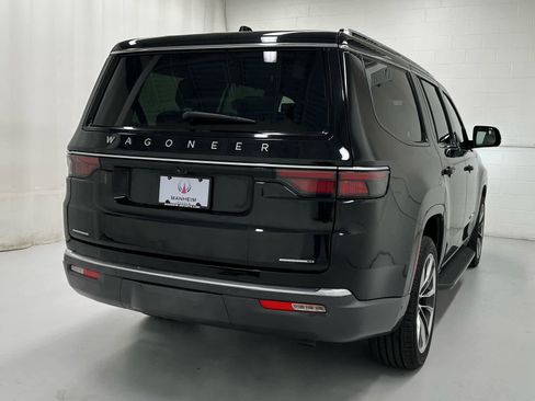 Used 2022 Jeep Wagoneer Series II w/ Convenience Group I image 6