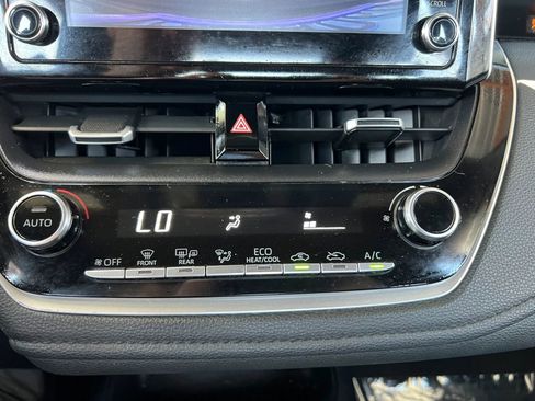 Used 2020 Toyota Corolla SE w/ Carpet Mat Package (TMS) FWD image 18