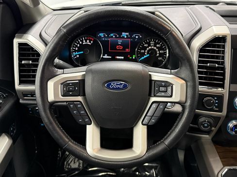Used 2020 Ford F150 Lariat w/ Equipment Group 502A Luxury AWD/4WD image 15