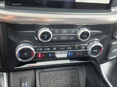 Used 2023 Ford F150 Raptor w/ Raptor Carbon Fiber Package AWD/4WD image 33