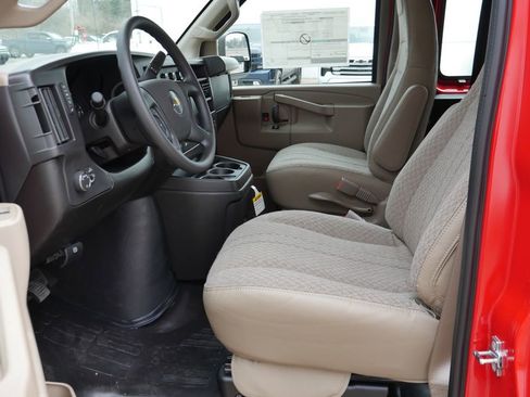 New 2026 Chevrolet Express 3500 Extended image 8